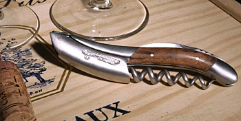 Come Scegliere il Cavatappi Perfetto: Guida per Gli Amanti del Vino