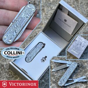 Victorinox - Classic SD Brilliant Damast - 0.6221.34 - coltello multiuso