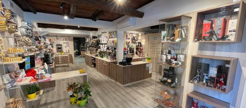 Inaugurazione nuovo store articoli per la cucina della Coltelleria Collini Busto Arsizio